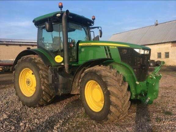 Kolový traktor JOHN DEERE 7270R
