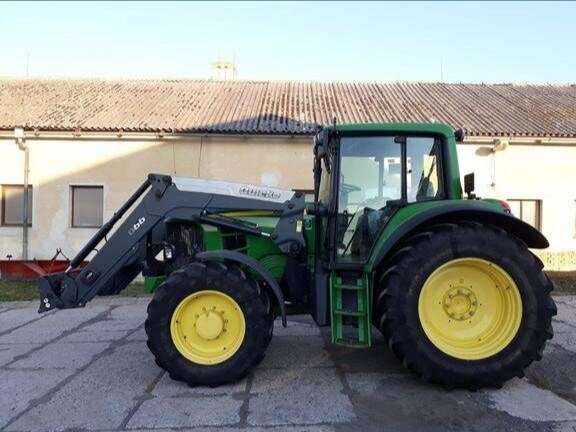 Kolový traktor JOHN DEERE 6530 Premium